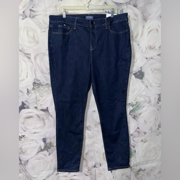 NYDJ Skinny Jeans Dark Wash Blue  Lift Tuck Technology High Rise Size 16 NEW!! - Picture 2 of 8